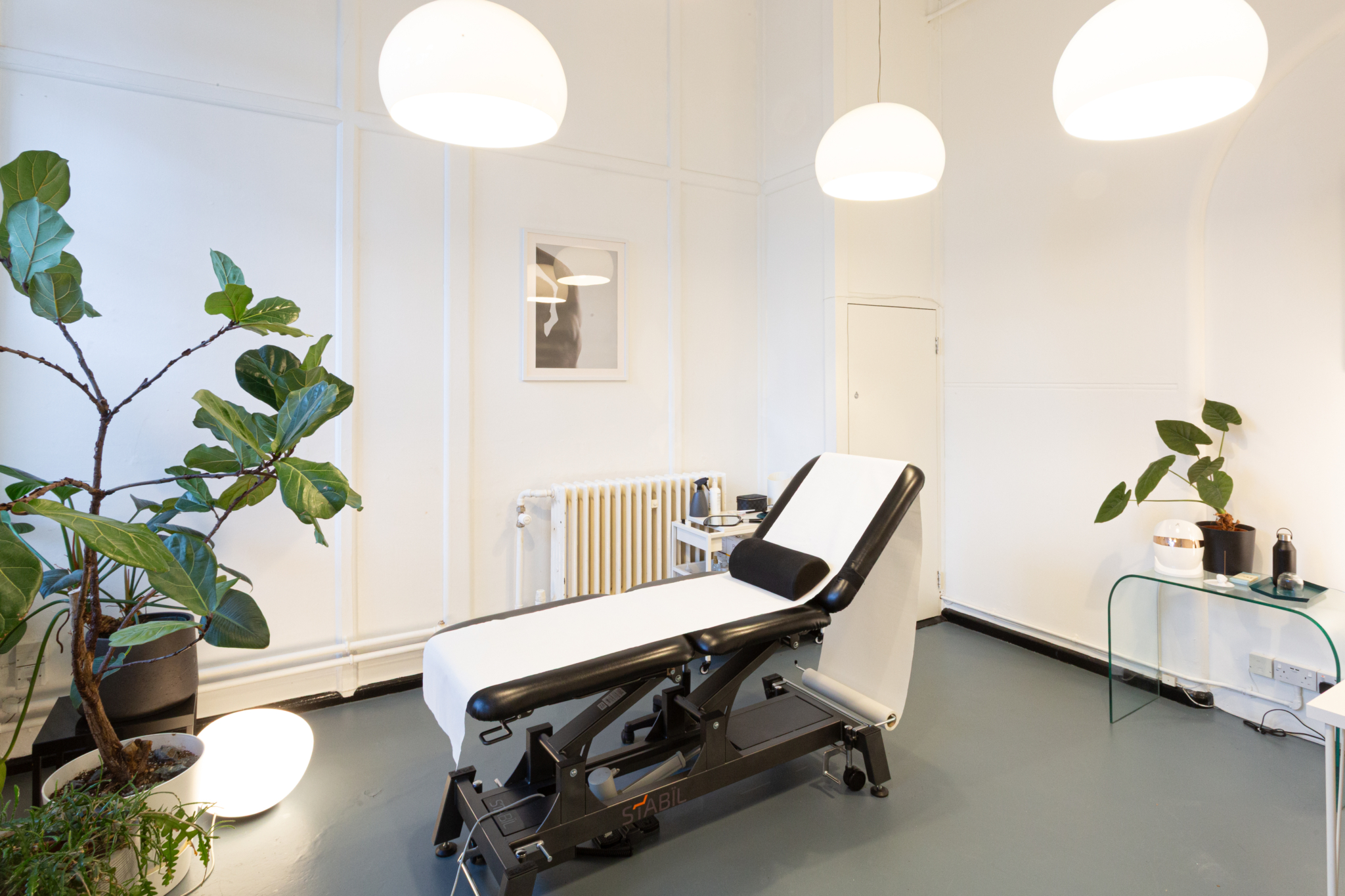 Marco's airy and light Shoreditch, London aesthetics studio